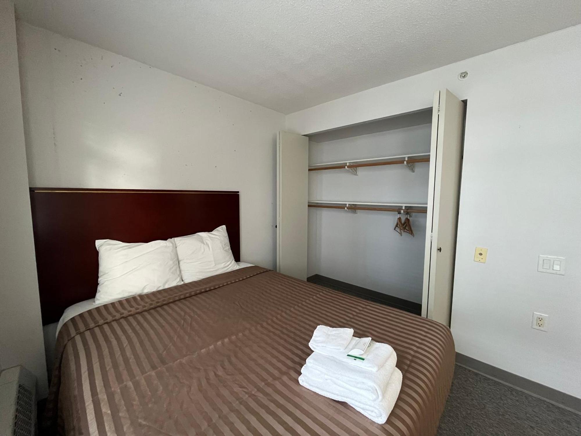 Carey Centre On Ubc Campus Apartment Vancouver Exterior photo
